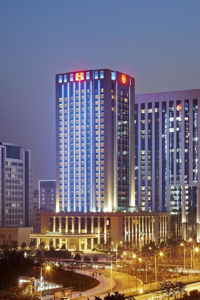 Sheraton Grand Zhengzhou Hotel Bagian luar foto
