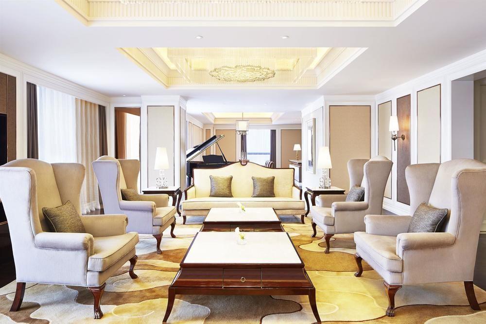 Sheraton Grand Zhengzhou Hotel Bagian luar foto