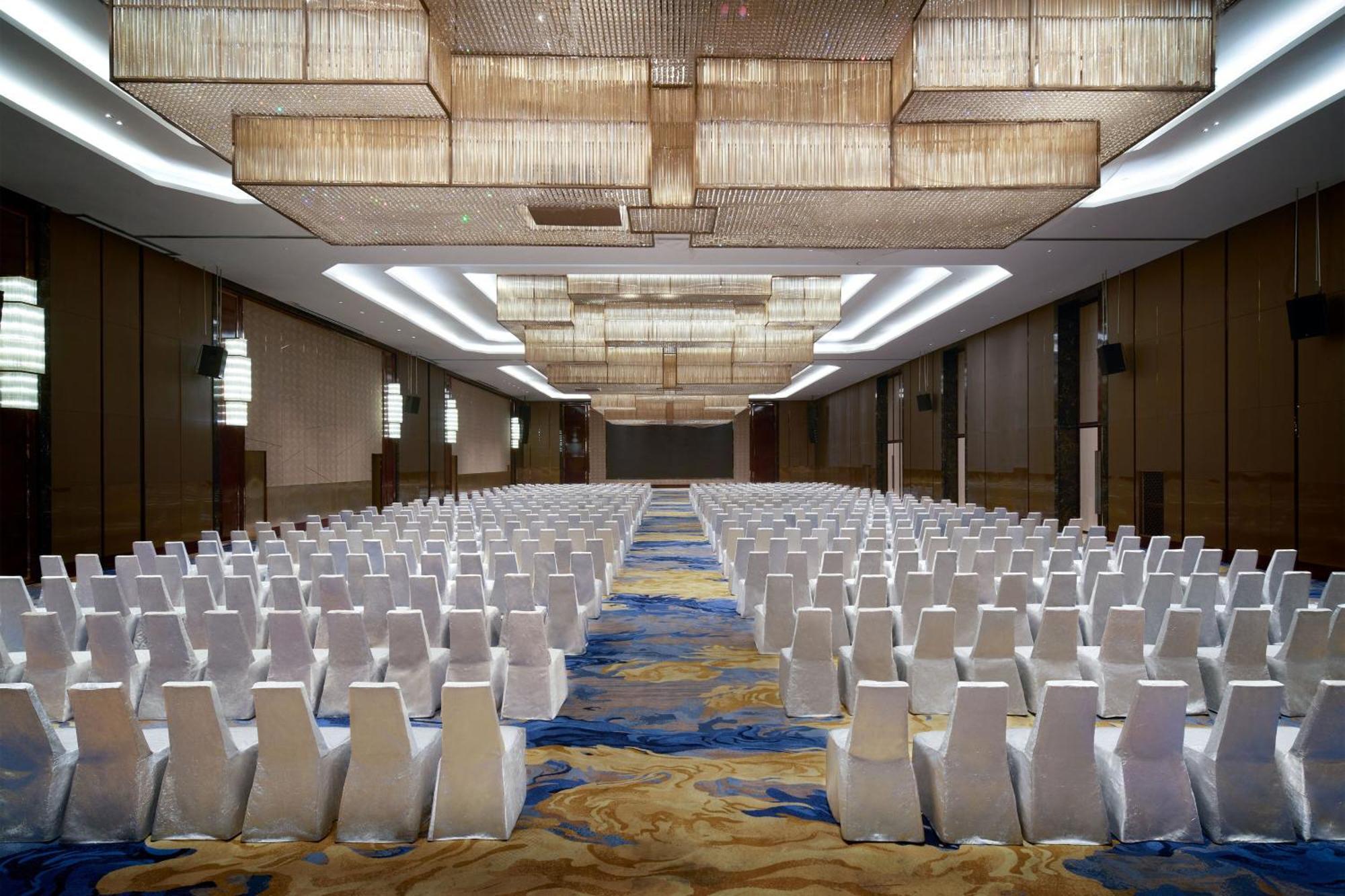 Sheraton Grand Zhengzhou Hotel Bagian luar foto