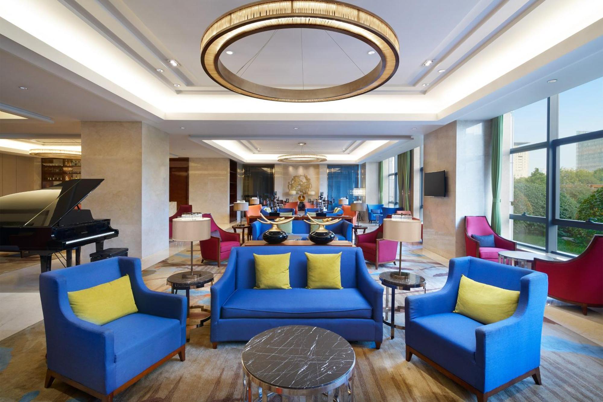 Sheraton Grand Zhengzhou Hotel Bagian luar foto