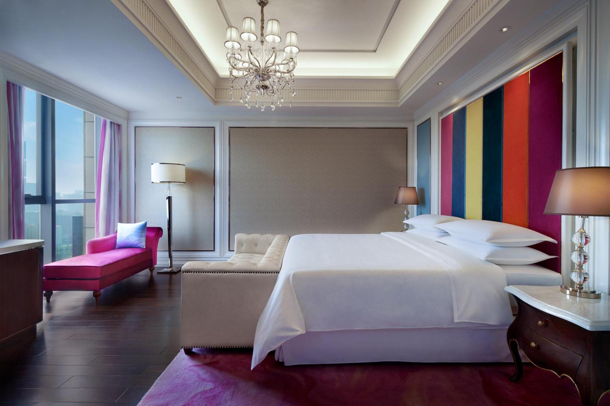 Sheraton Grand Zhengzhou Hotel Bagian luar foto