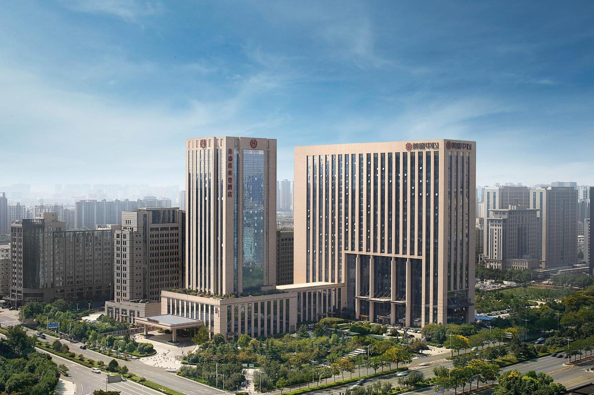 Sheraton Grand Zhengzhou Hotel Bagian luar foto